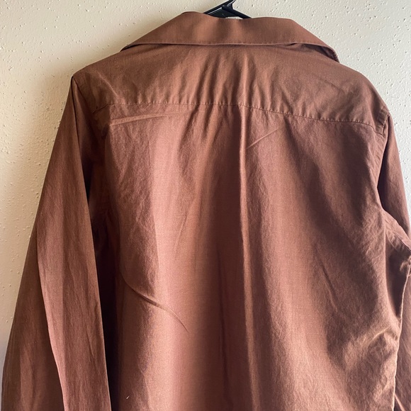 brown button down - Picture 4 of 7